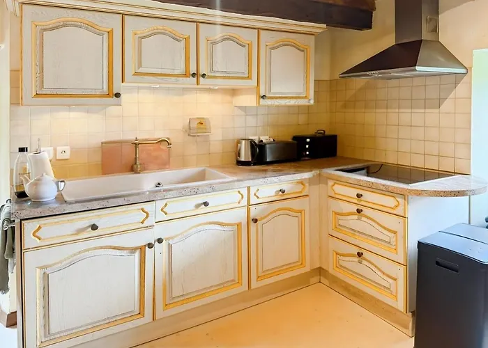 Feriehus Calme, Charme & Nature Au Chateau D'anjony